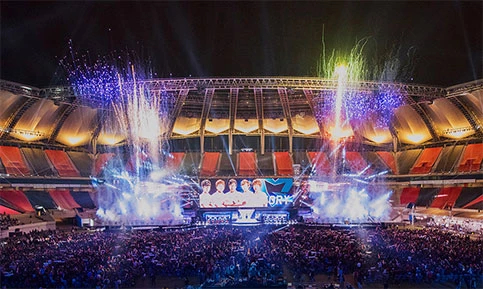 HLE胜者组强势开局：Viper零阵亡领跑，团队配合完美制胜-蜂鸟竞技